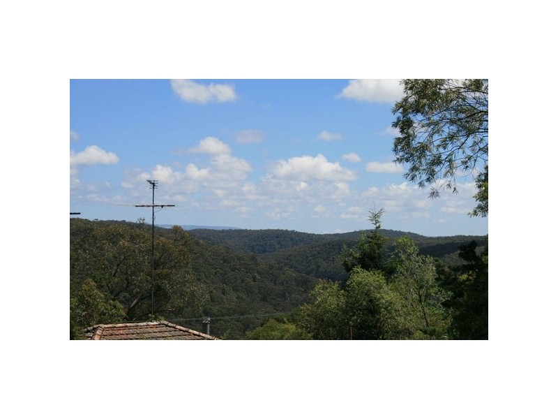 27 Meeks Cres, Faulconbridge NSW 2776