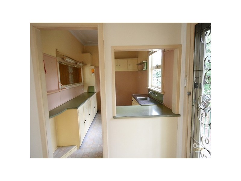 4 Davesta Road, Springwood NSW 2777