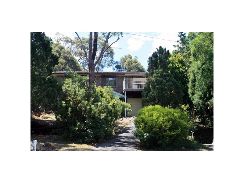 12 Perry Ave, Springwood NSW 2777