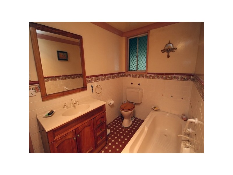 36 Valley Road, Springwood NSW 2777