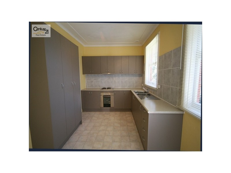 5 Boomerang Rd, Springwood NSW 2777