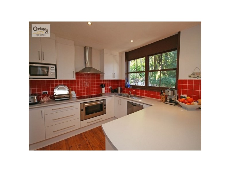 32 Perry Ave, Springwood NSW 2777