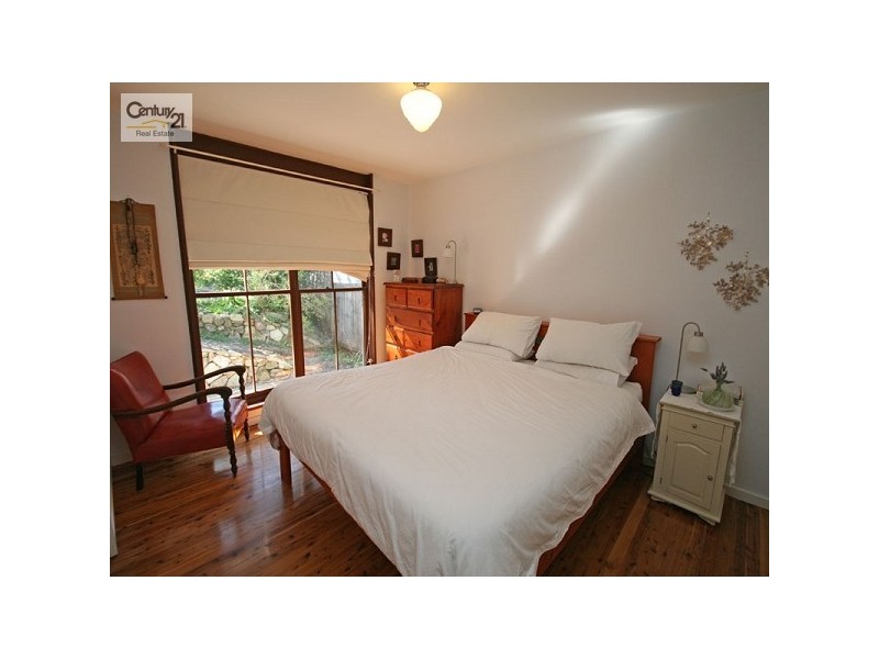 32 Perry Ave, Springwood NSW 2777