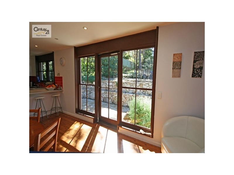 32 Perry Ave, Springwood NSW 2777