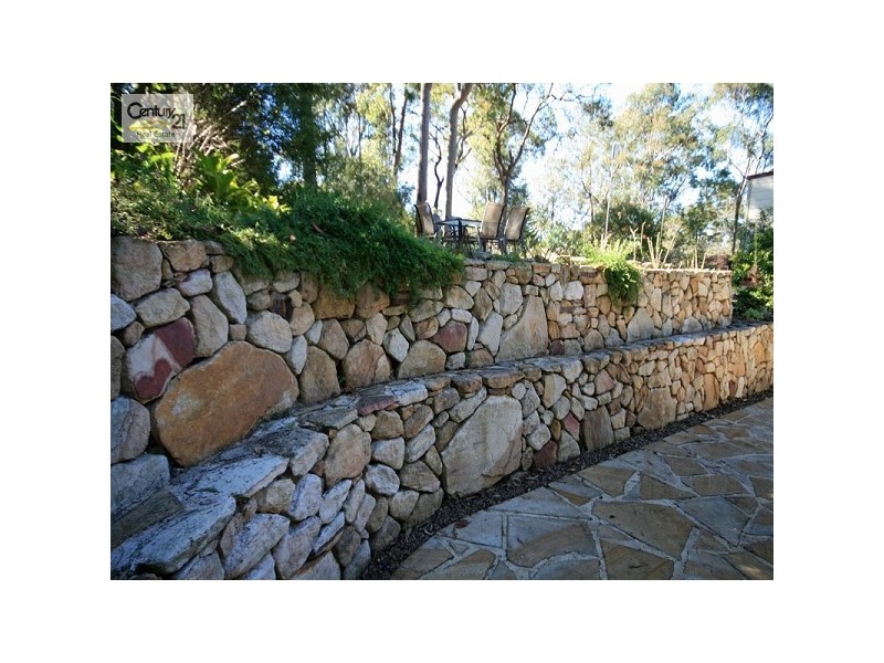 32 Perry Ave, Springwood NSW 2777