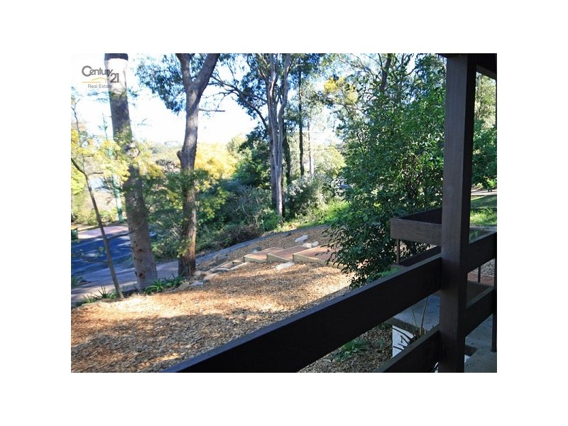32 Perry Ave, Springwood NSW 2777