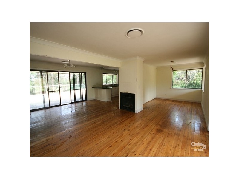 203 Hawkesbury Rd, Winmalee NSW 2777