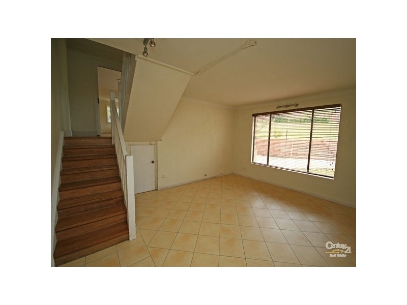 203 Hawkesbury Rd, Winmalee NSW 2777