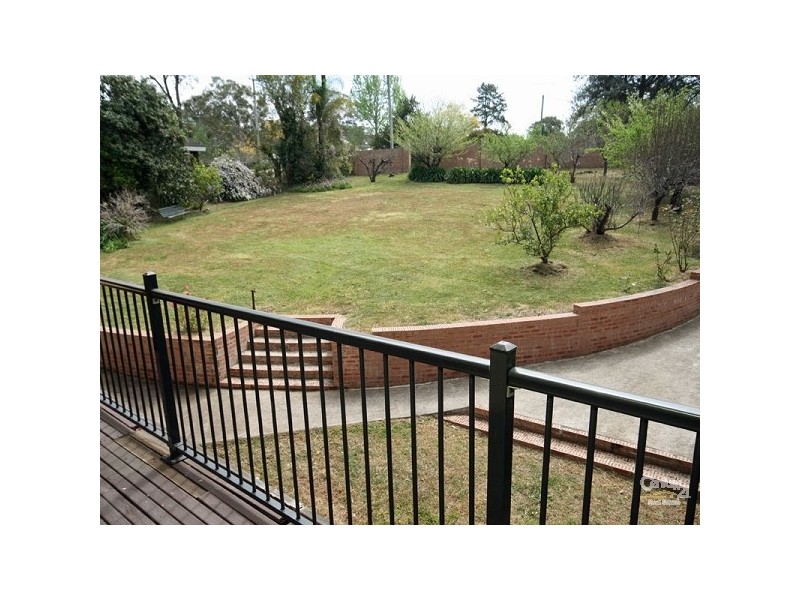 203 Hawkesbury Rd, Winmalee NSW 2777