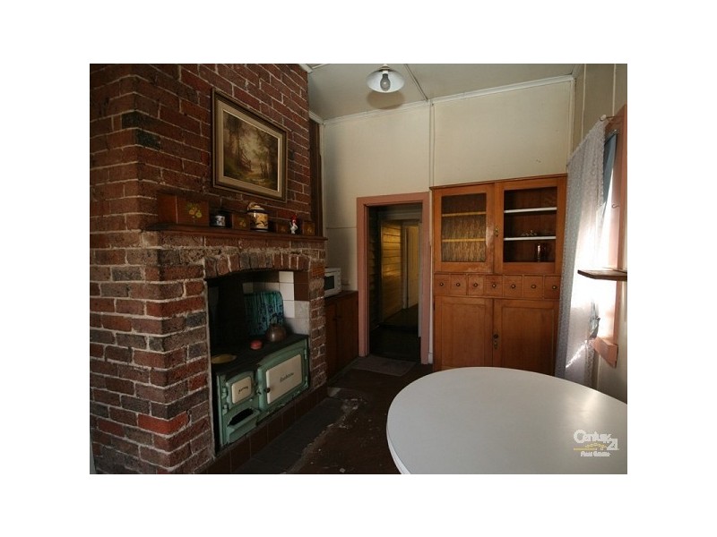 3 Station St, Springwood NSW 2777