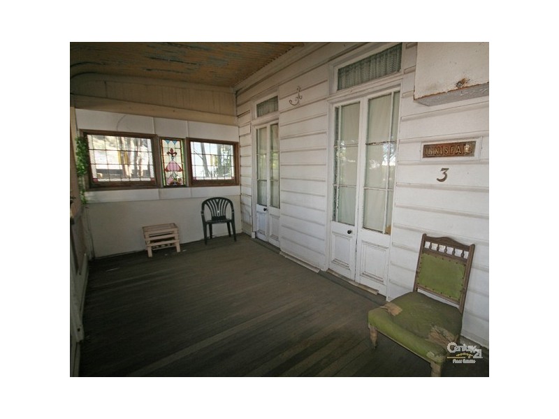 3 Station St, Springwood NSW 2777