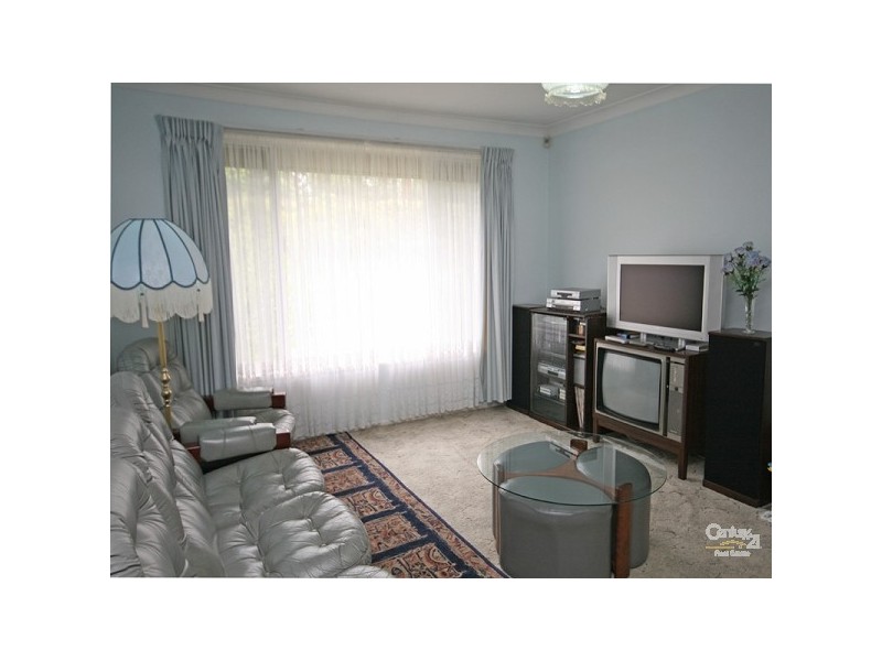 8 Grahame St, Blaxland NSW 2774