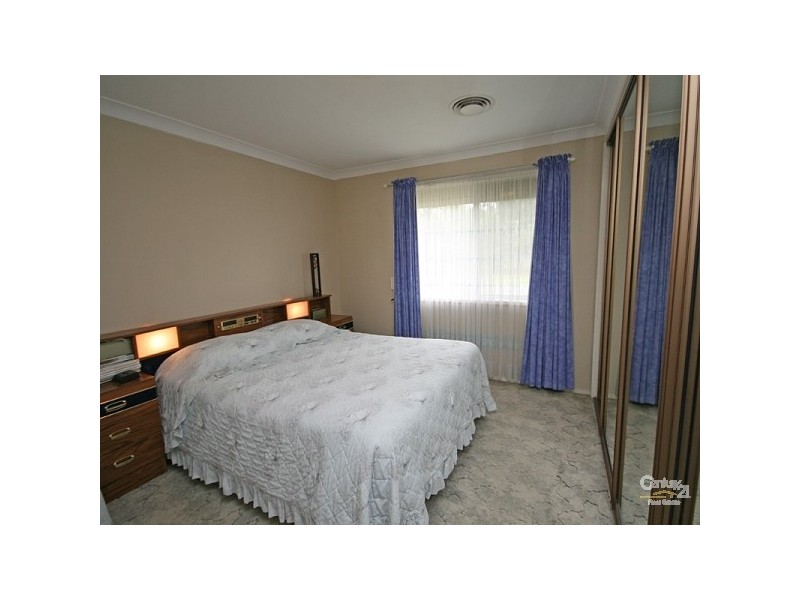 8 Grahame St, Blaxland NSW 2774