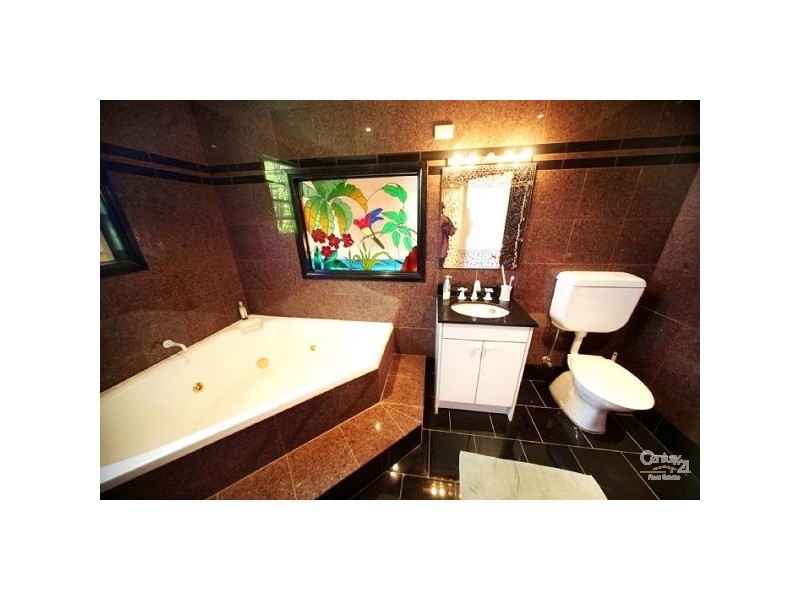 41 Emma Pde, Winmalee NSW 2777