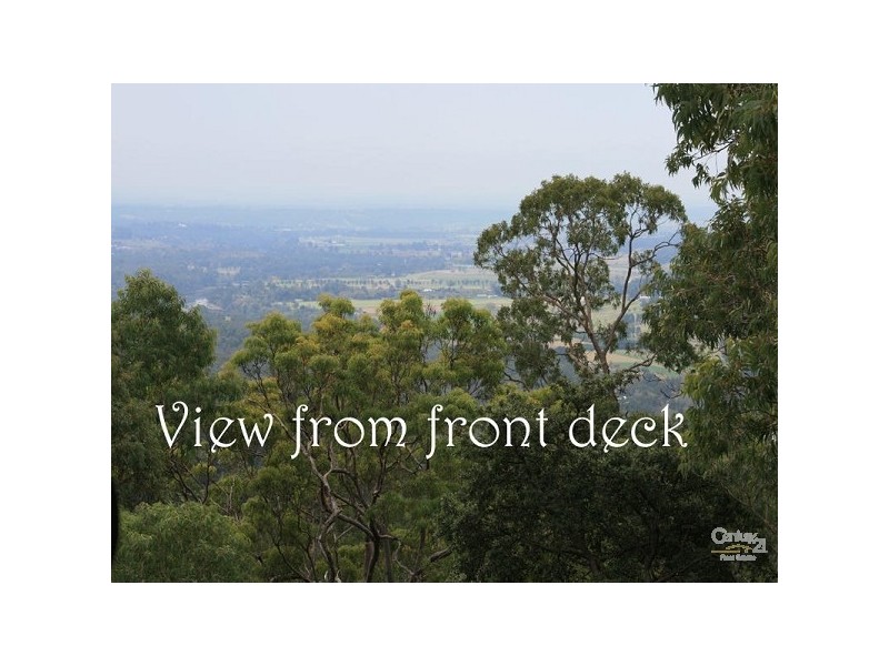 7 Roberts Parade, Hawkesbury Heights NSW 2777