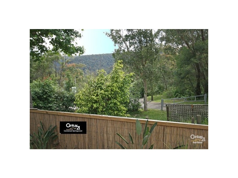 37 Bee Farm Rd, Springwood NSW 2777