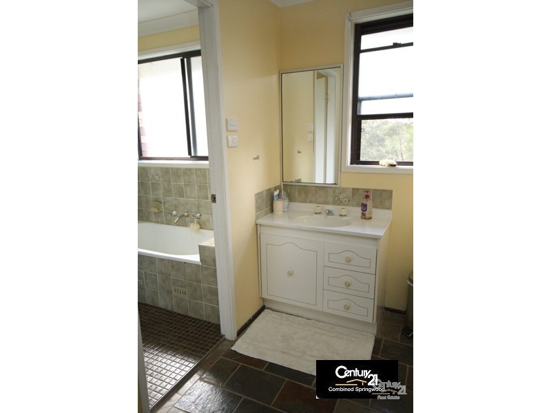 36 Florey Crescent, Springwood NSW 2777