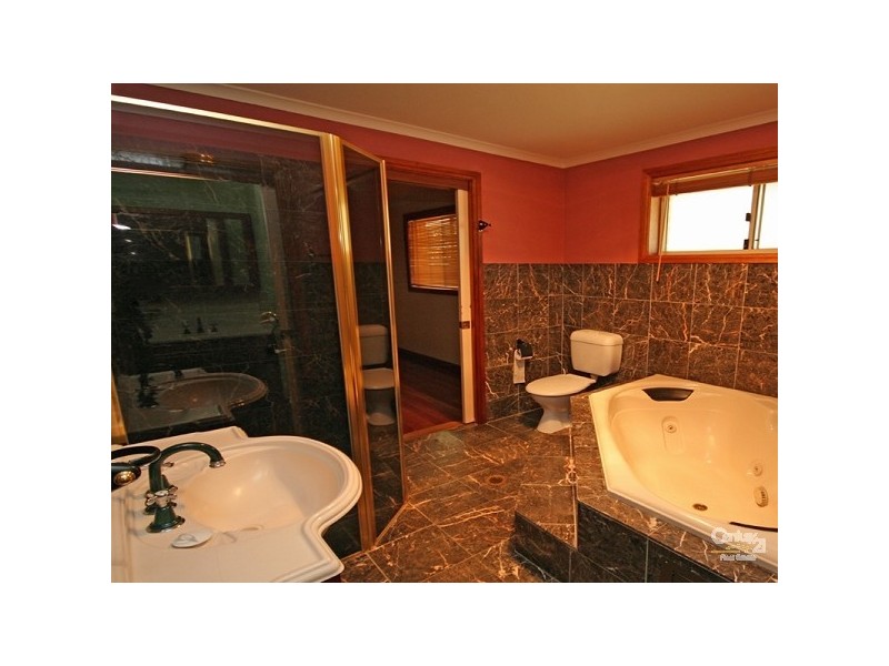 8 Adeline Street, Faulconbridge NSW 2776