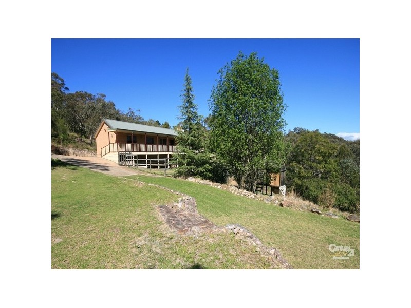 8 Adeline Street, Faulconbridge NSW 2776