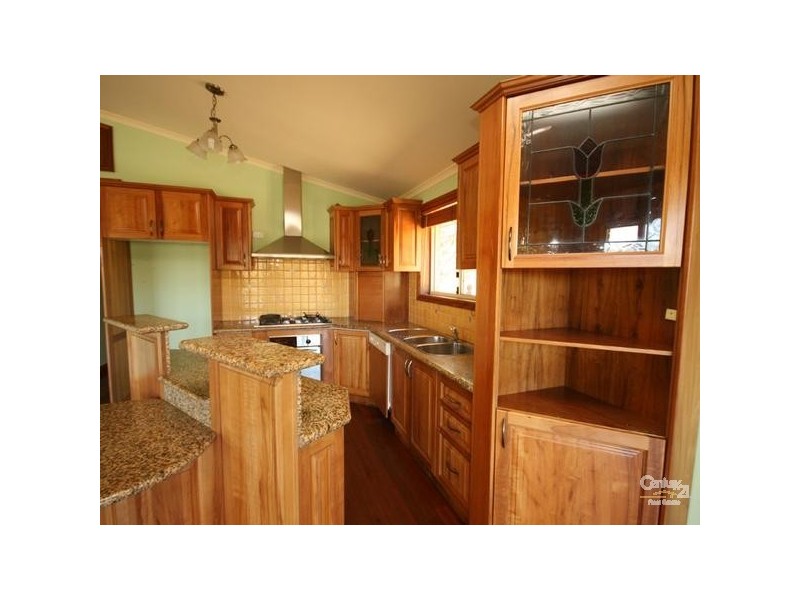 8 Adeline Street, Faulconbridge NSW 2776