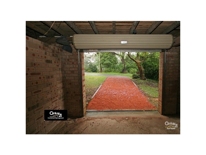 63 Raymond Rd, Springwood NSW 2777