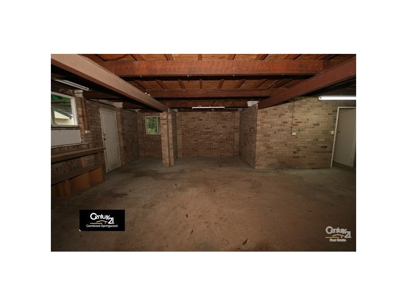 63 Raymond Rd, Springwood NSW 2777