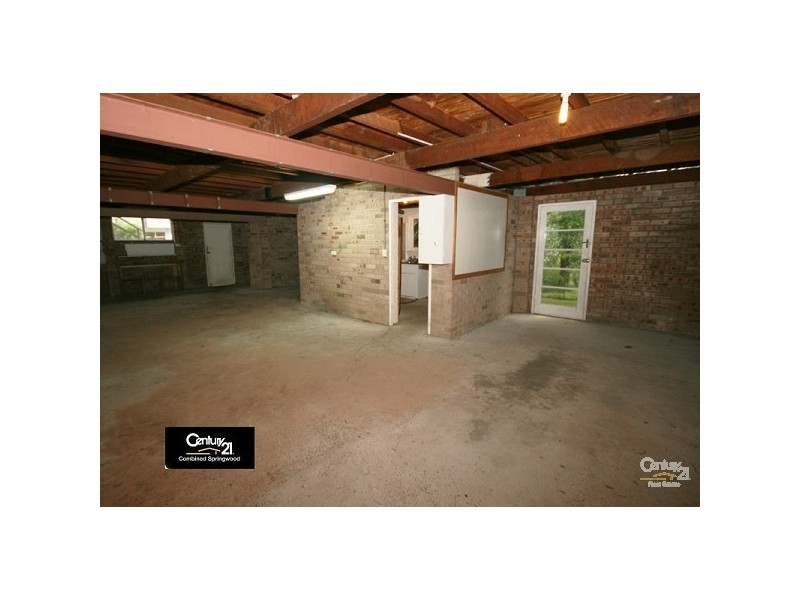 63 Raymond Rd, Springwood NSW 2777