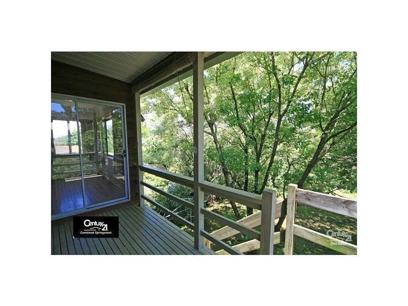 63 Raymond Rd, Springwood NSW 2777