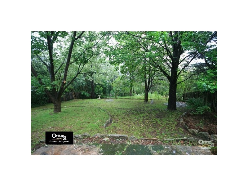 63 Raymond Rd, Springwood NSW 2777