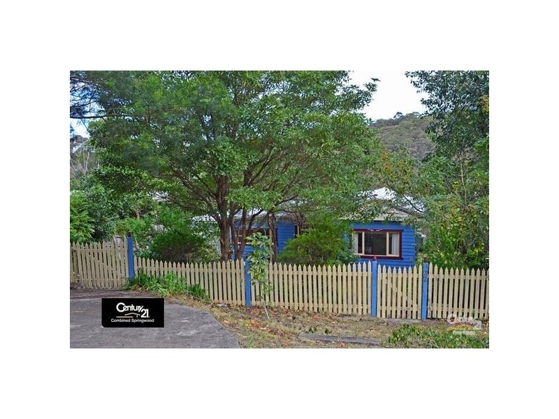 32 Parkes Cres, Faulconbridge NSW 2776