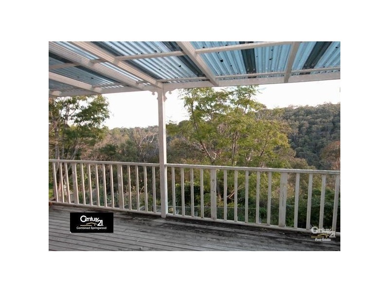 32 Parkes Cres, Faulconbridge NSW 2776