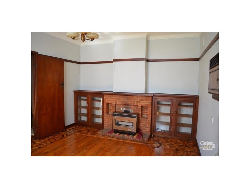 383 Macquarie Road, Springwood NSW 2777