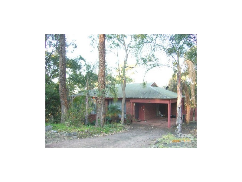 3 Roberts Parade, Hawkesbury Heights NSW 2777