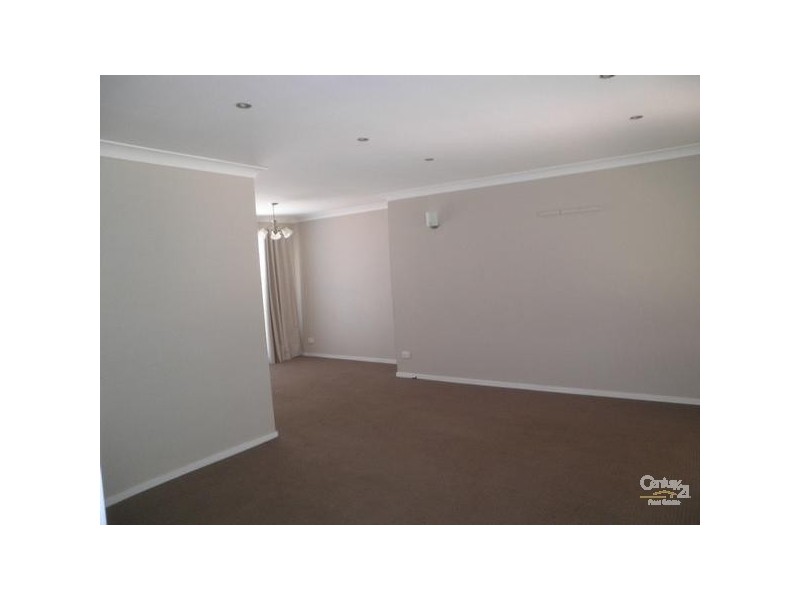 21 Fairway Avenue, Springwood NSW 2777