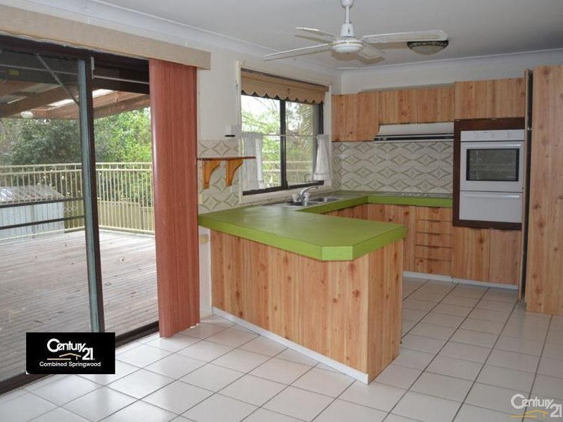 12 Perry Ave, Springwood NSW 2777