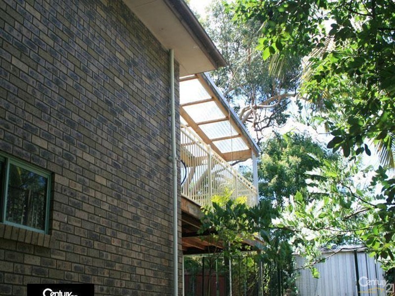 12 Perry Ave, Springwood NSW 2777