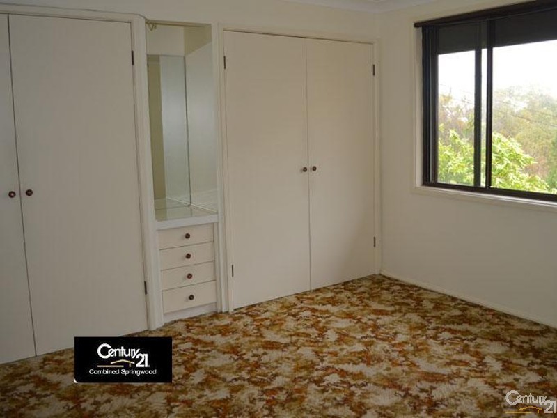 12 Perry Ave, Springwood NSW 2777