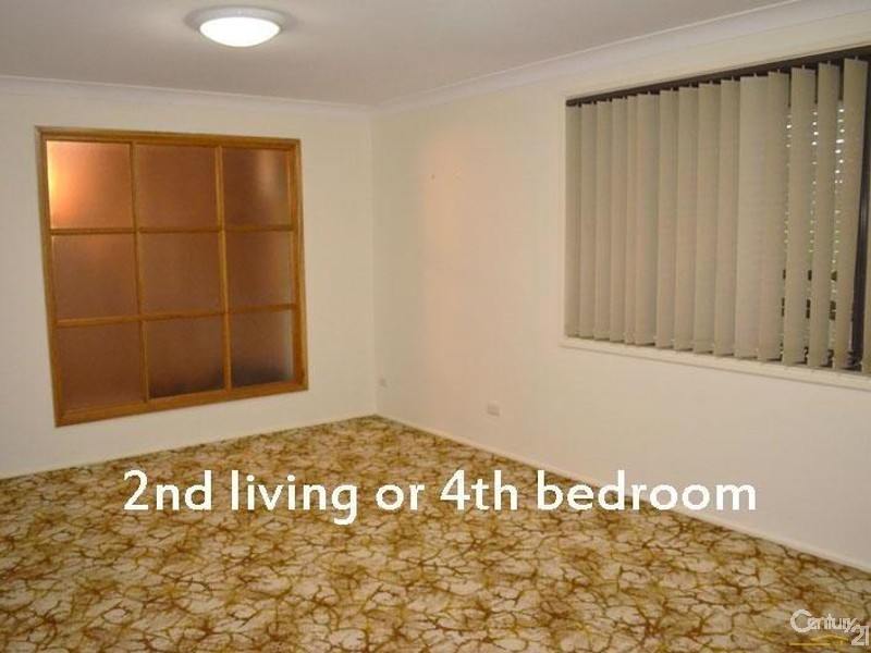 12 Perry Ave, Springwood NSW 2777