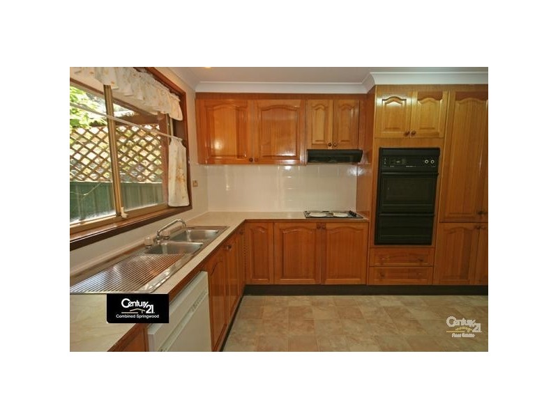 1/8 Stypandra Place, Springwood NSW 2777