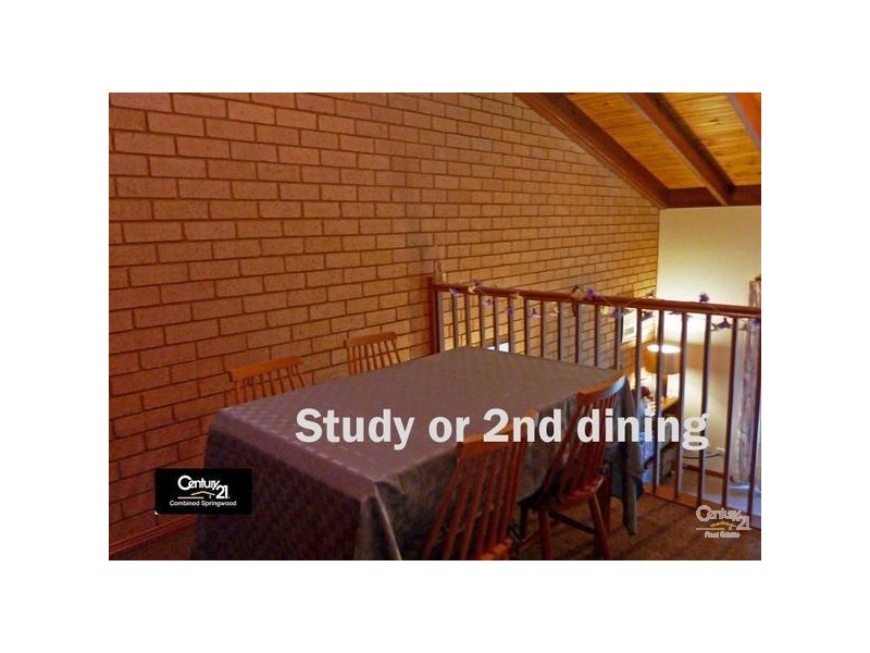 2/5-9 Wyoming Avenue, Valley Heights NSW 2777