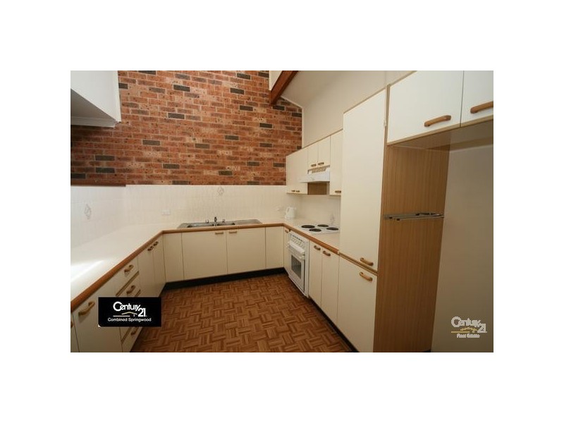 2/21 The Glen Crescent, Springwood NSW 2777