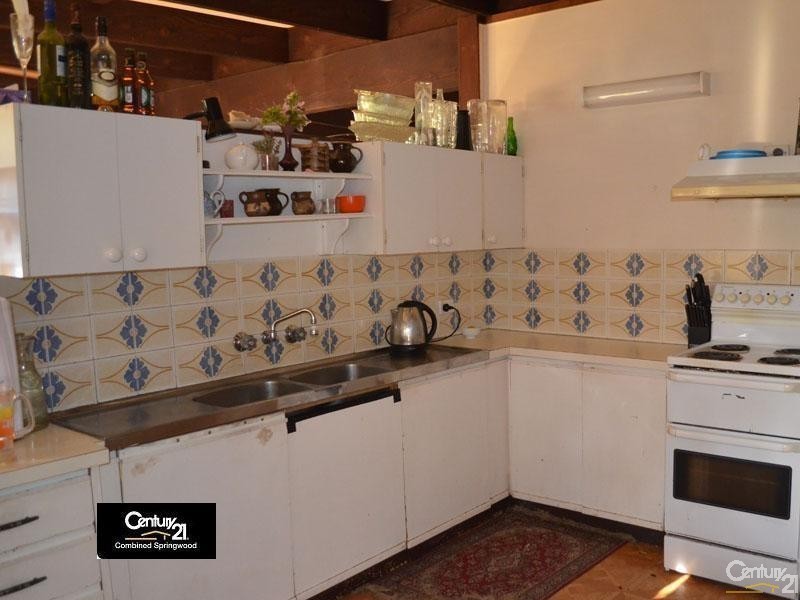 112 Linksview Rd, Springwood NSW 2777