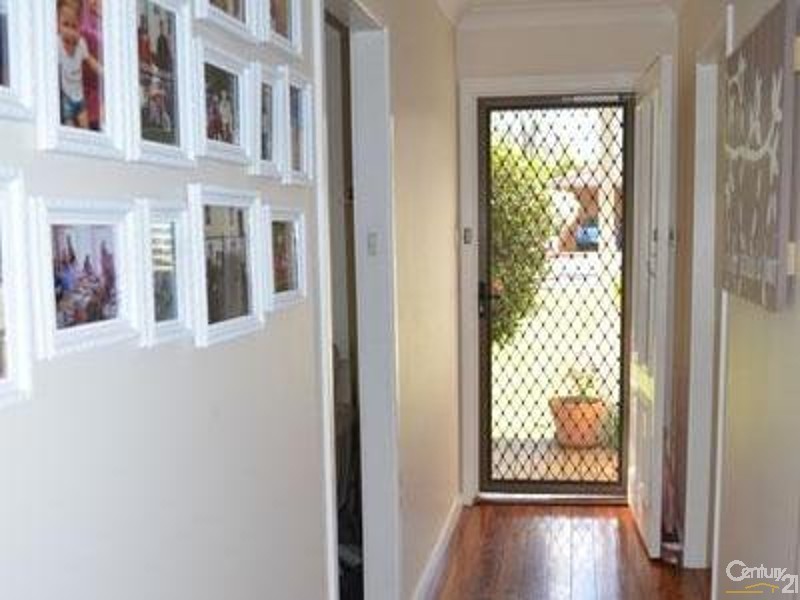 53 Birdwood Ave, Winmalee NSW 2777