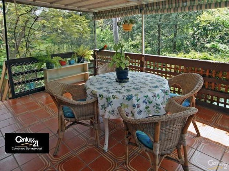 27 Killara Cres, Winmalee NSW 2777