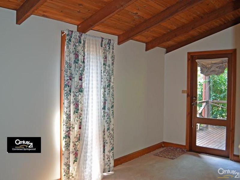 104 Davies Ave, Springwood NSW 2777