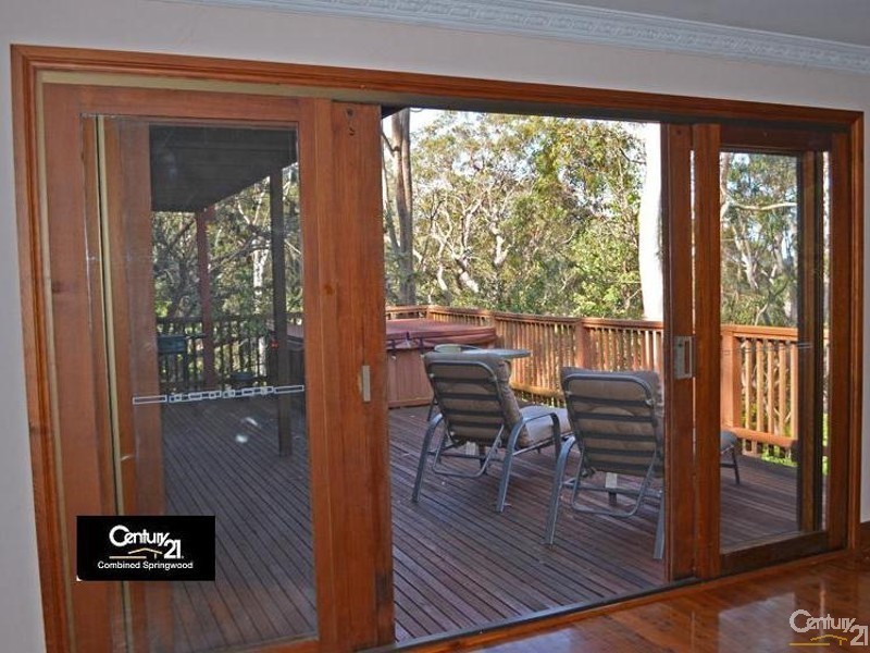 104 Davies Ave, Springwood NSW 2777