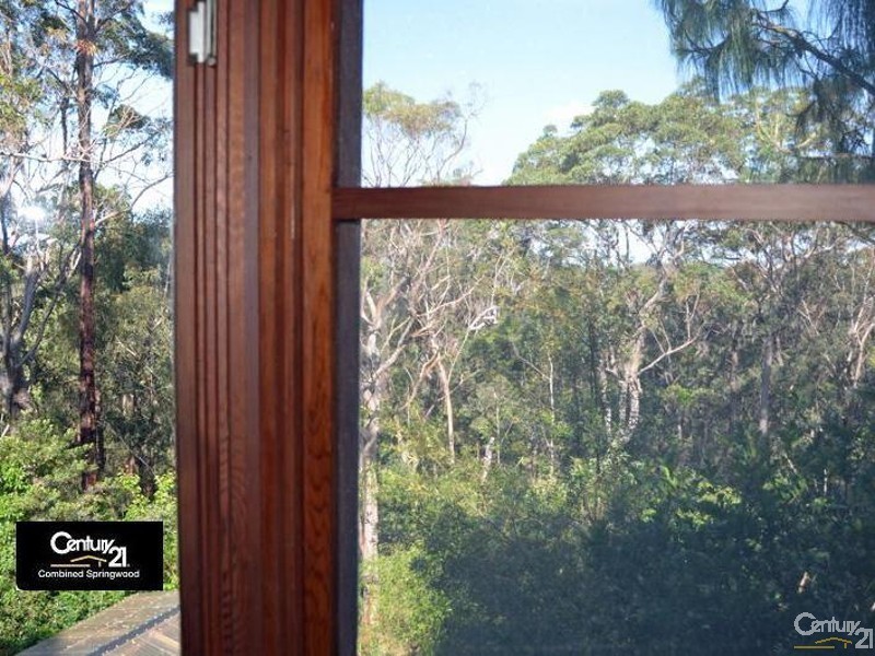 104 Davies Ave, Springwood NSW 2777