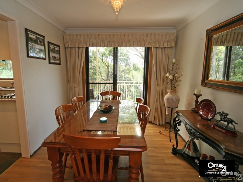 36 Florey Cres, Springwood NSW 2777