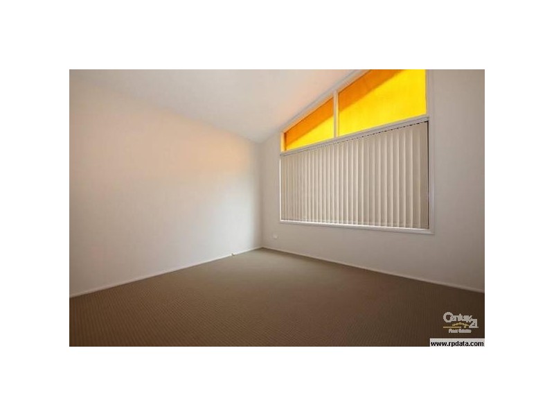 1/5 Moorecourt Avenue, Springwood NSW 2777