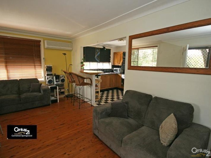 52 Boomerang Rd, Springwood NSW 2777